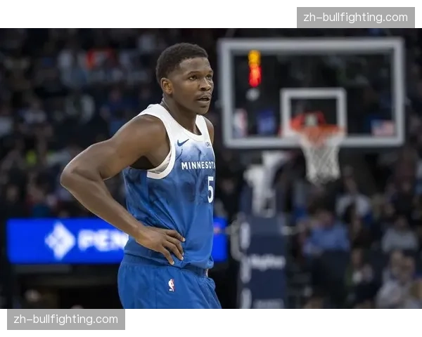 森林狼爱德华兹膝伤缺阵1-2周 唐斯独撑内线考验阵容深度